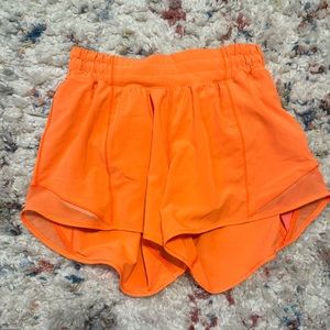 Lululemon hotty hot long shorts size 4
